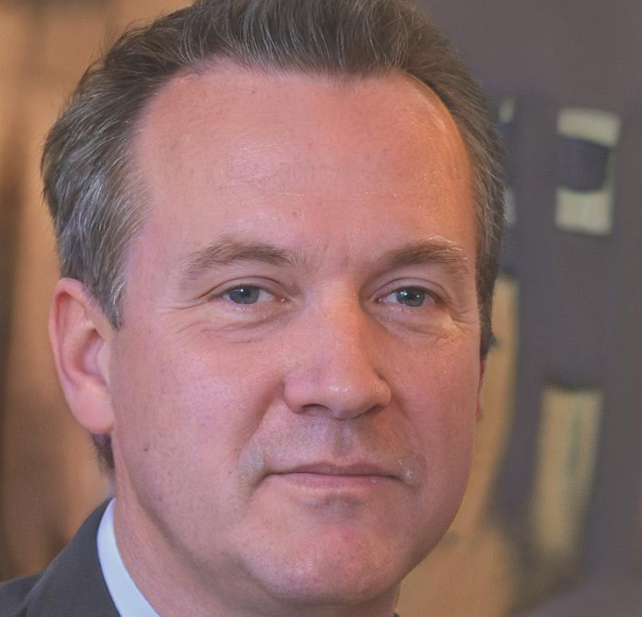 Senior blockchain developer and instructor